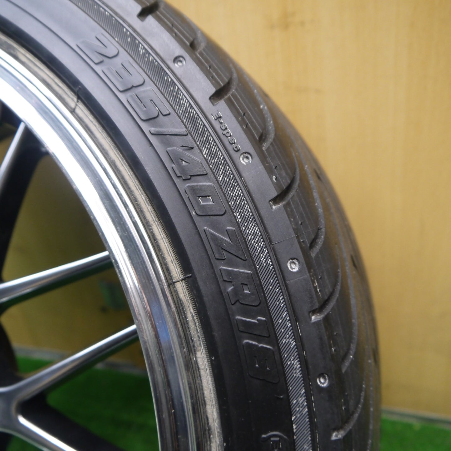 バリ溝!キレイ!9.5分!1本★235/40R18 Stern シュテルン ヨコハマ DNA GP GRAND PRIX 18インチ PCD114.3/5H★5052705Hノ