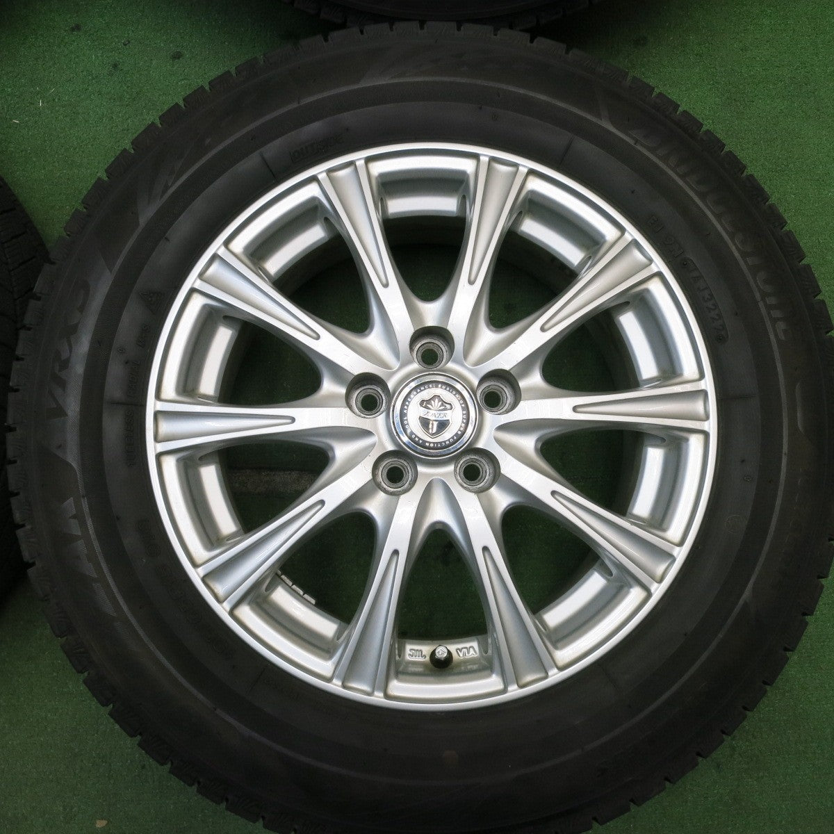 バリ溝!22年!9分★プリウス 等 195/65R15 スタッドレス ブリヂストン ブリザック VRX3 JOKER ジョーカー 15インチ PCD100/5H★5050703AKス
