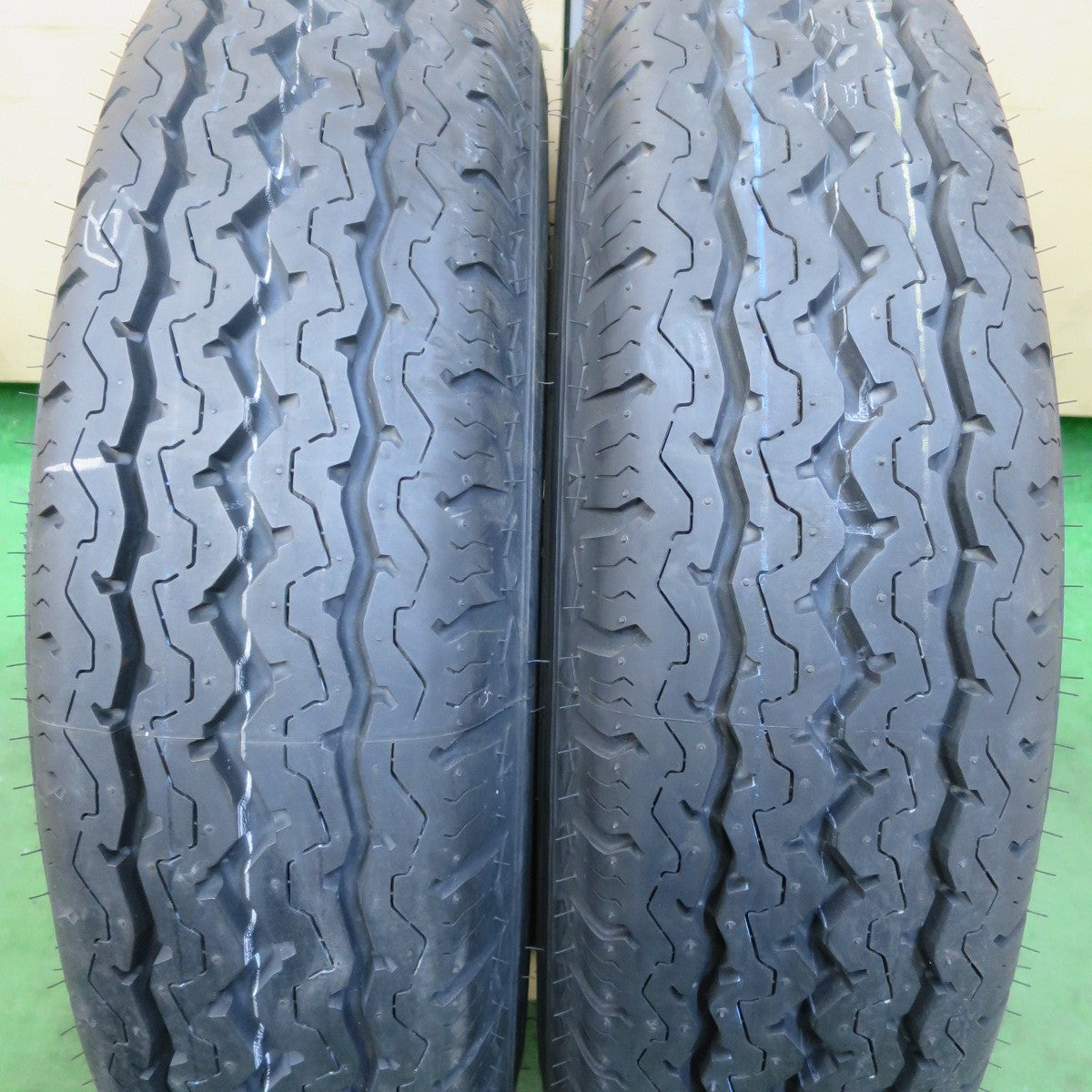 未使用!2本★トラック タイヤ 205/85R16 117/115L ダンロップ SPLT5 16インチ★5041602イノタ