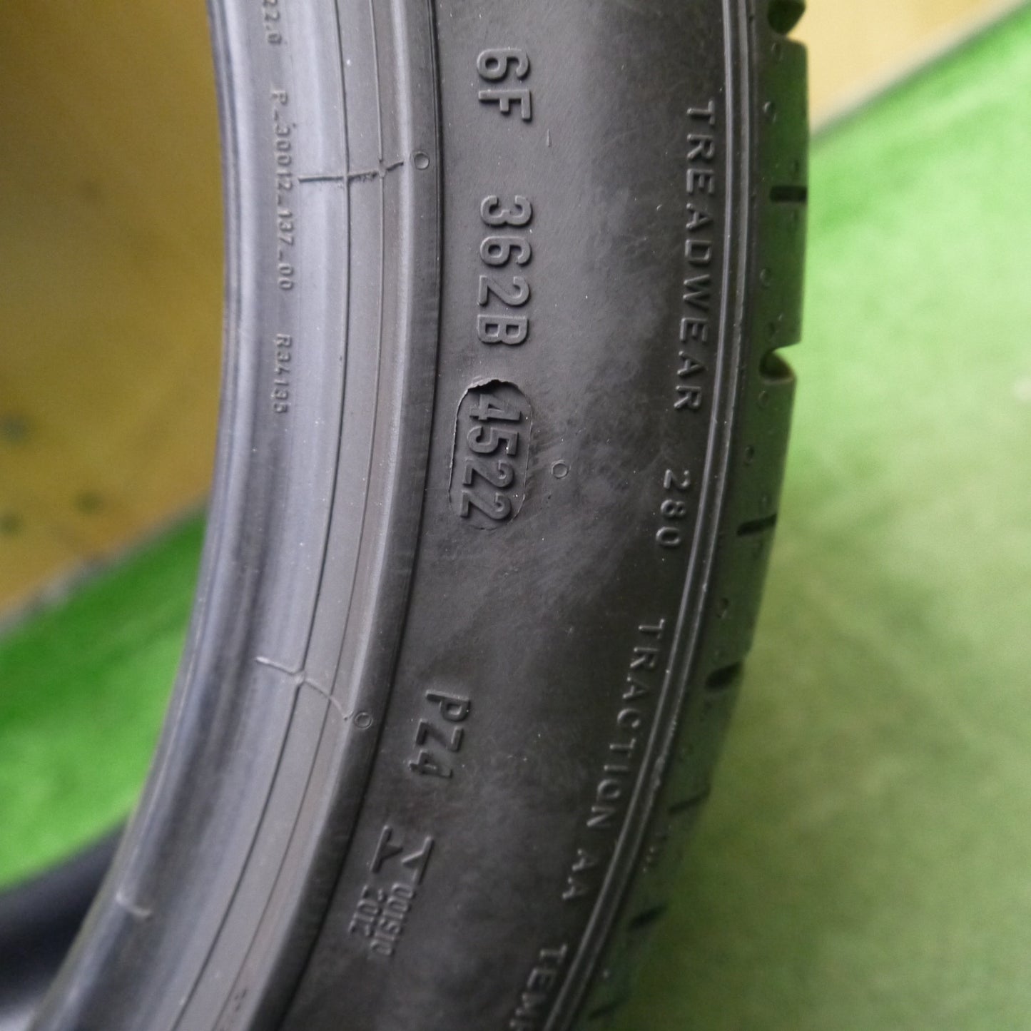 バリ溝!22年!8.5分!1本★285/35R20 ピレリ Pゼロ TM MGT PZERO 20インチ タイヤ マセラティ 等★5061103Hノタ