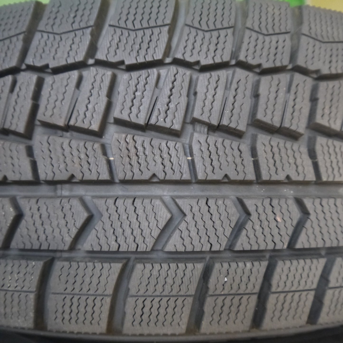 バリ溝!23年!キレイ!9.5分以上★FIAT フィアット 500X 等 smartline 215/60R16 スタッドレス ダンロップ ウインターマックス WM02 スマートライン 16インチ PCD110/5H★5092906Hス