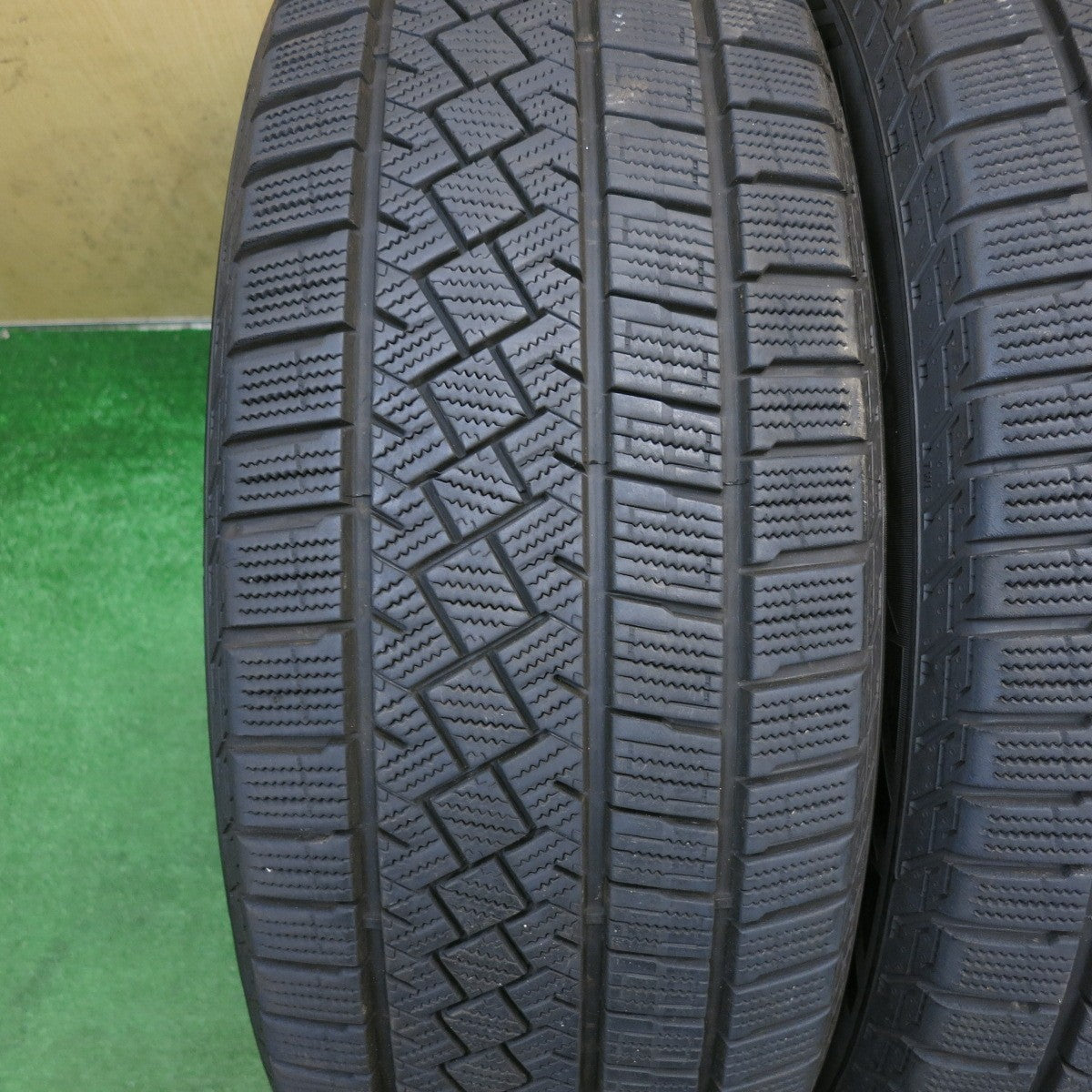 バリ溝!24年!9分◎スタッドレス 225/60R18 ピレリ アイスゼロ アシンメトリコ 18インチ タイヤ 40系 アルファード ヴェルファイア ハリアー RAV4 レクサス NX 等◎6092106KKスタ