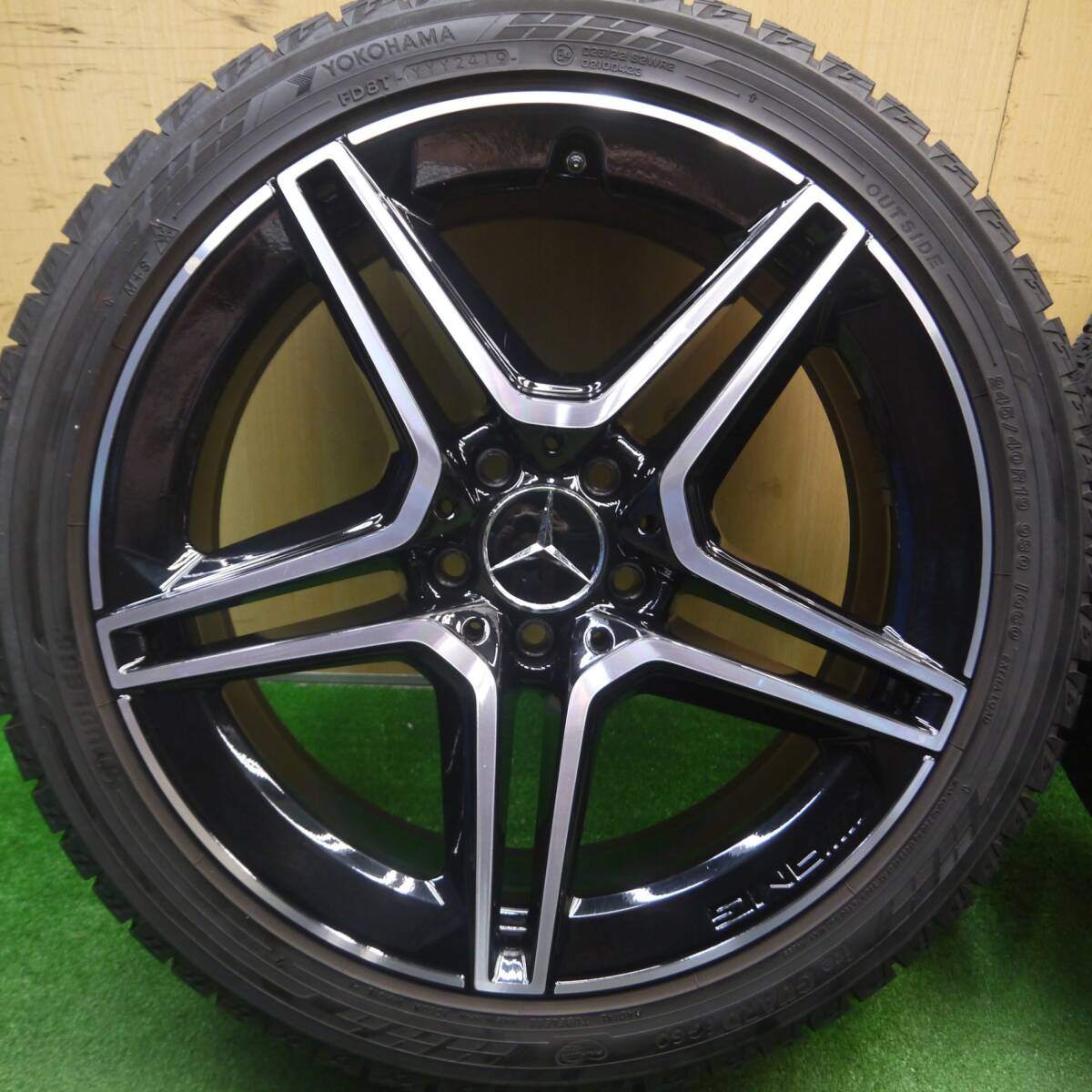 バリ溝!キレイ!8.5分★ベンツ W257 CLSクラス 純正 AMG 245/40R19 スタッドレス ヨコハマ アイスガード iG60 19インチ PCD112/5H★5021906Hス