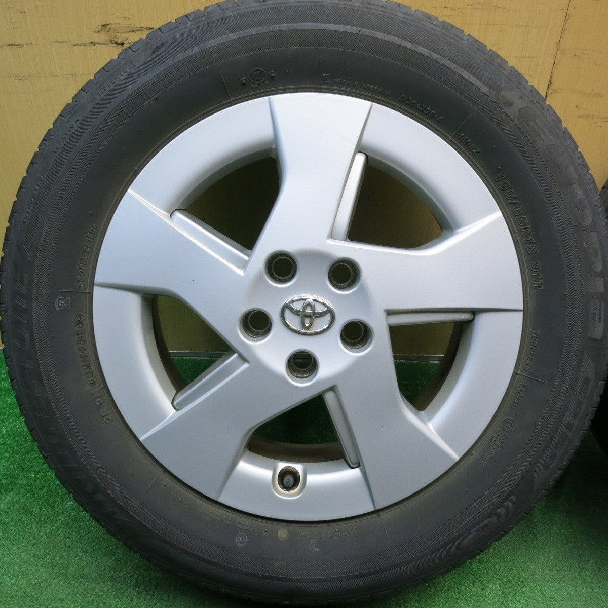 4本価格★トヨタ 30系 プリウス 純正 195/65R15 ブリヂストン エコピア EP150 15インチ PCD100/5H★5041806TNノ