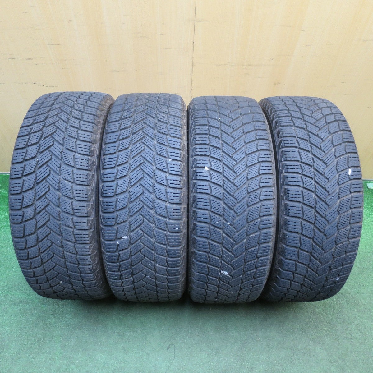 バリ溝!23年!9.5分★スタッドレス 215/50R17 ミシュラン X-ICE SNOW Galeria GS01 ガレリア 17インチ PCD114.3/5H★6051810NJス