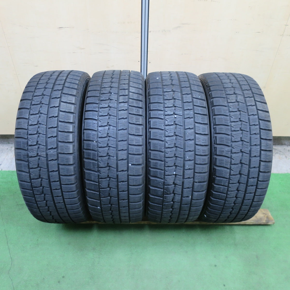 バリ溝!キレイ!9.5分★ベンツ 等 EUROTECH STAGE TW7 225/45R17 スタッドレス ダンロップ ウインターマックス WM01 ユーロテック ステージ 17インチ PCD112/5H★6021803TTス