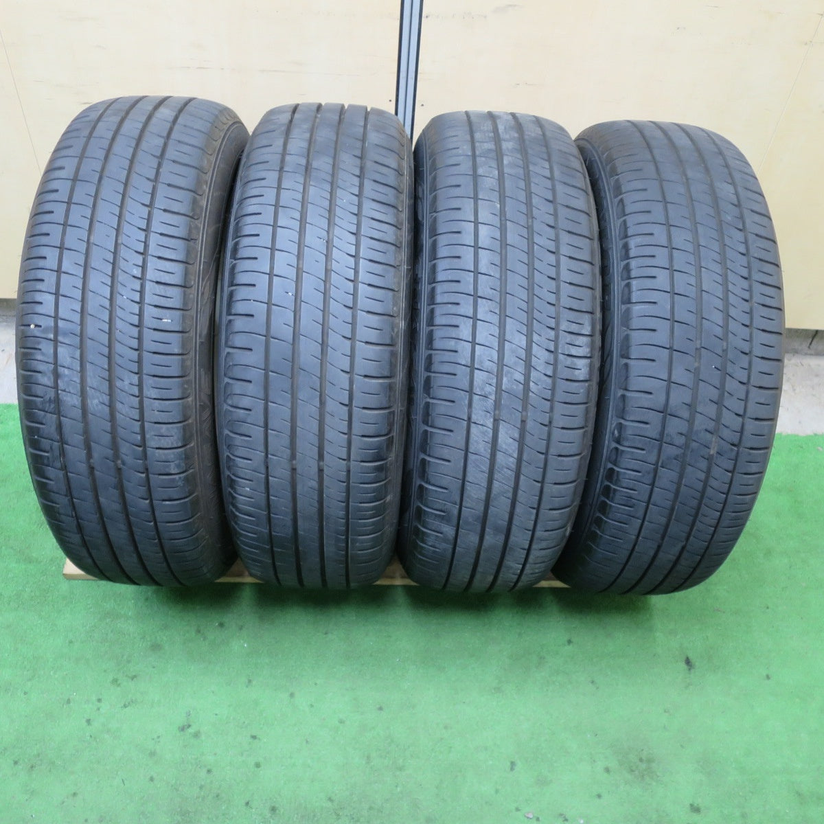 バリ溝!22年!キレイ!9.5分★トヨタ 50系 エスティマ 純正 215/60R17 ダンロップ エナセーブ EC204 17インチ PCD114.3/5H★5060704TTノ
