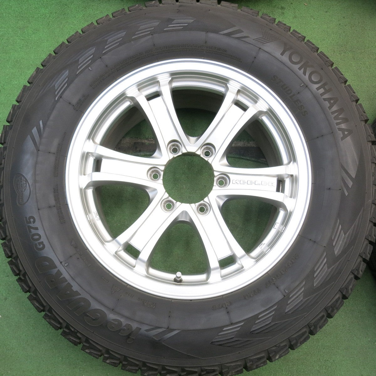 バリ溝!キレイ!9.5分★KEELER 265/65R17 スタッドレス ヨコハマ アイスガード G075 キーラー 17インチ PCD139.7/6H★5091107HAス