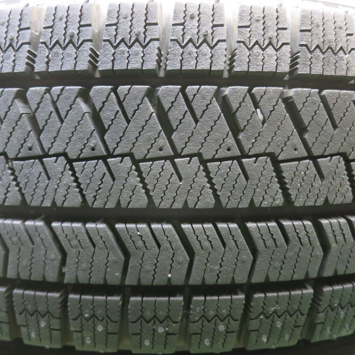 バリ溝!24年!9.5分★スタッドレス 175/65R15 ブリヂストン ブリザック VRX2 FEID 15インチ PCD100/4H★5050508HAス