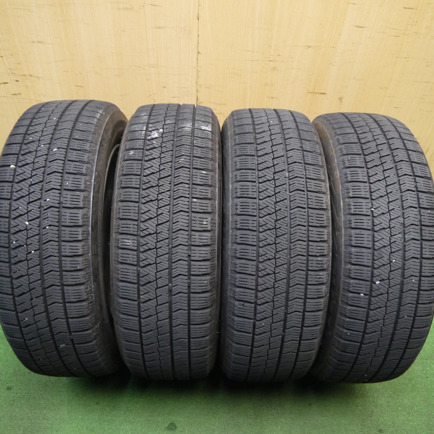 キレイ★シエンタ 等 185/60R15 スタッドレス ブリヂストン ブリザック VRX2 ECO FORME エコフォルム 15インチ PCD100/5H★5050703Hス