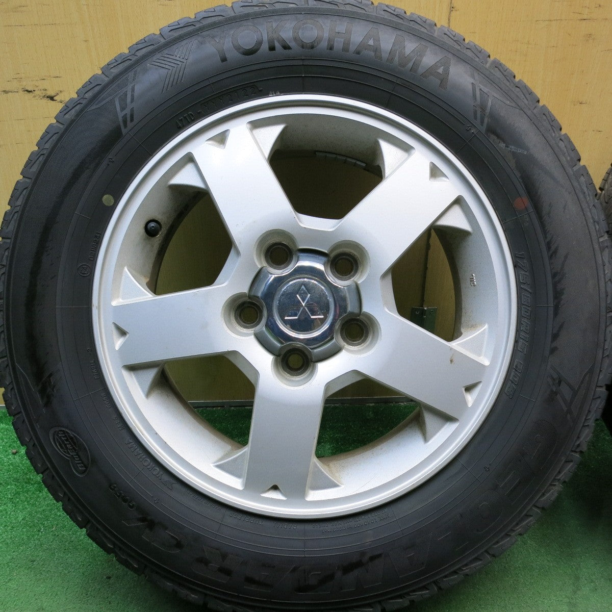 バリ溝!24年!9.5分★三菱 パジェロ ミニ 純正 175/80R15 ヨコハマ ジオランダー CV G058 15インチ PCD114.3/5H★5083109HAノ