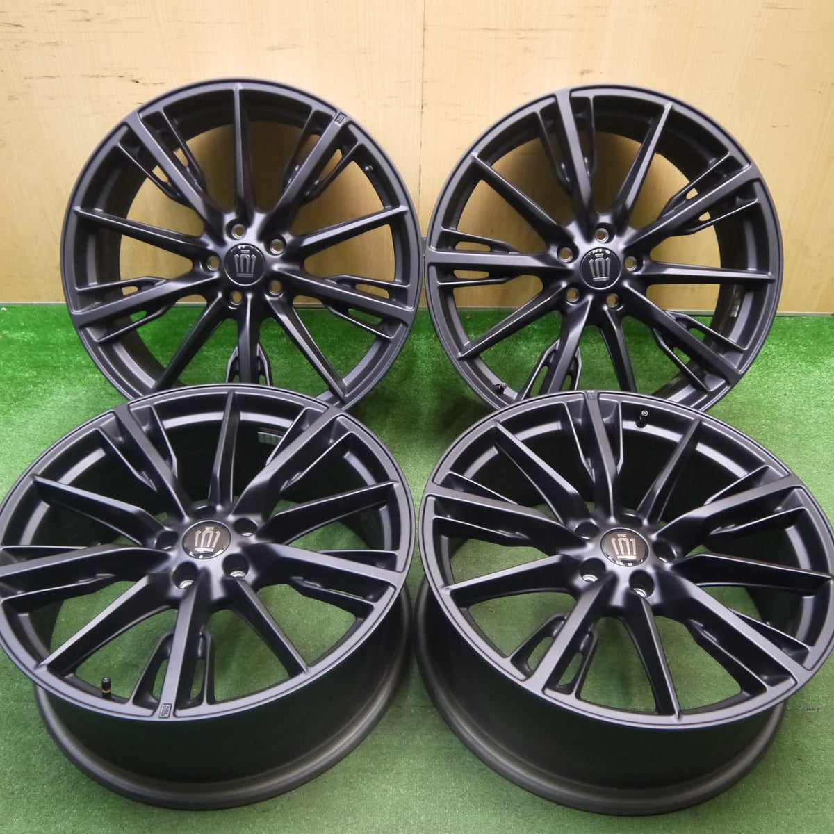 新車外し★トヨタ クラウン スポーツ RS PHEV 純正 ホイール 21インチ 21×8.5J PCD114.3/5H★6010701Hホ