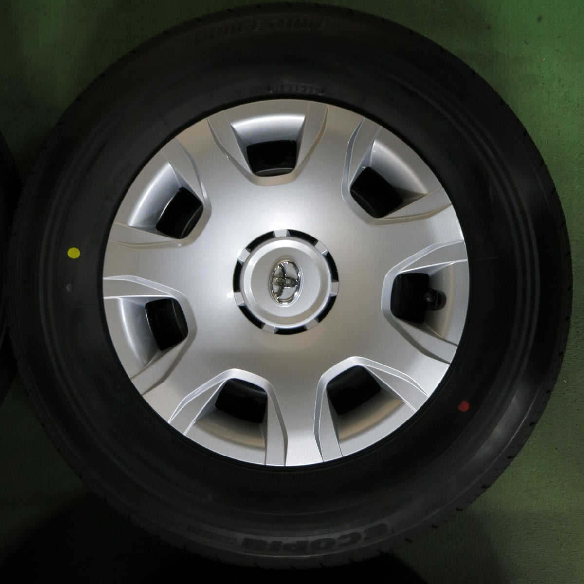 新車外し!25年★トヨタ 200系 ハイエース 純正 スチール 195/80R15 107/105S ブリヂストン エコピア RD613 15インチ PCD139.7/6H★5052815SYノ