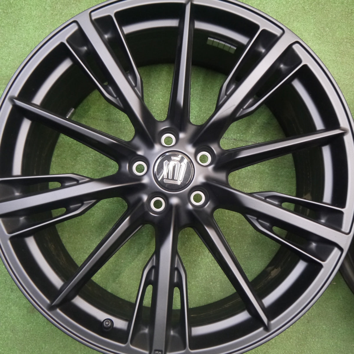 新車外し★トヨタ クラウン スポーツ RS PHEV 純正 ホイール 21インチ 21×8.5J PCD114.3/5H★6010701Hホ