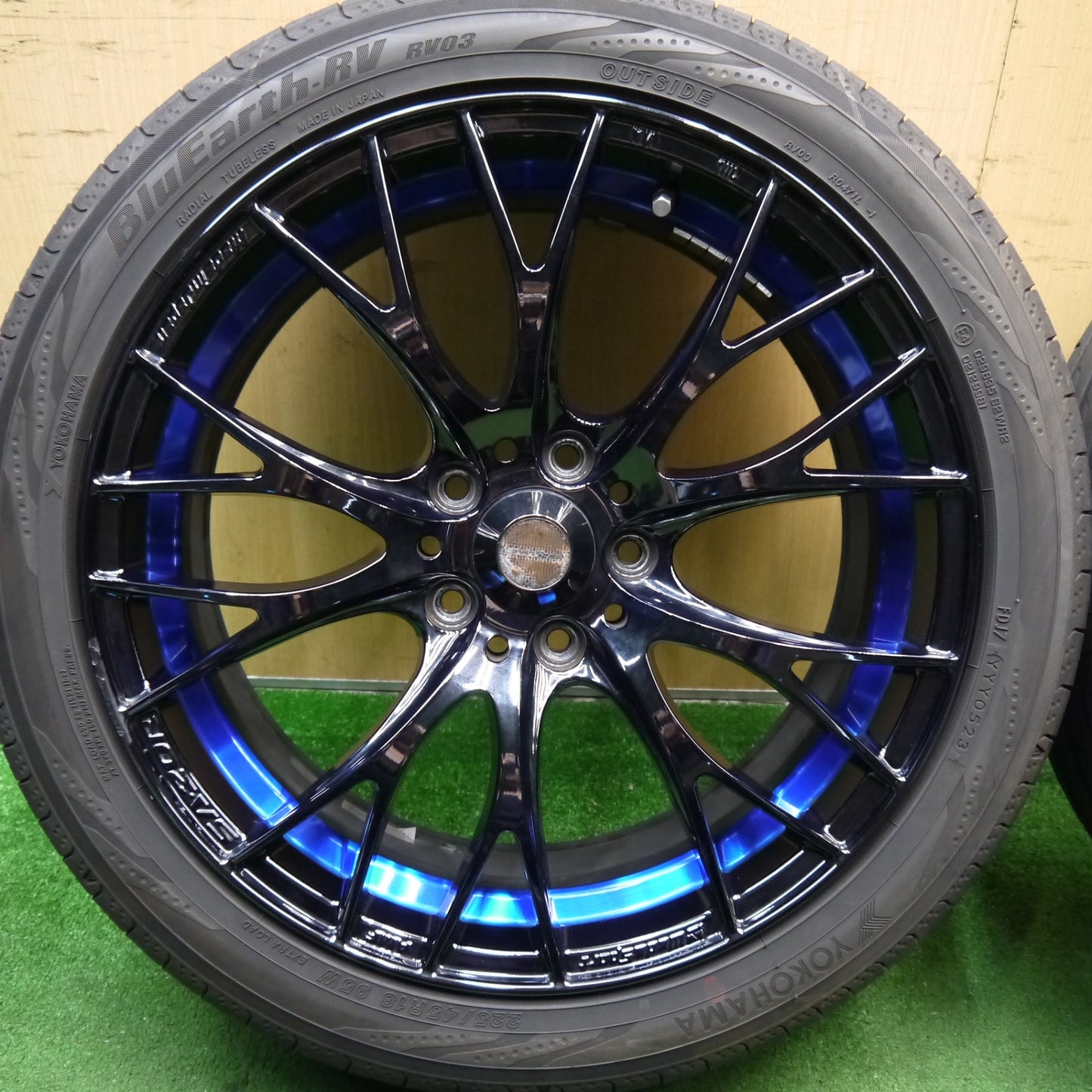 センサー付!バリ溝!23年!キレイ!9.5分★WedsSport SA-20R AMF 225/45R18 ヨコハマ BluEarth-RV RV03 18インチ ウェッズスポーツ PCD114.3/5H★5062702Hノ