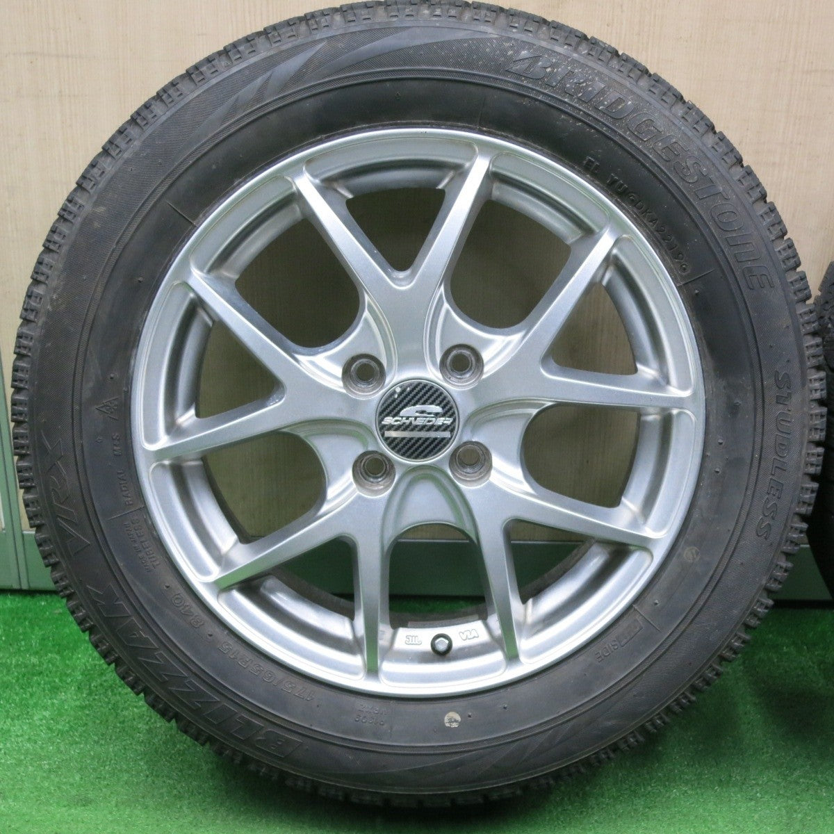 キレイ★スタッドレス 175/65R15 ブリヂストン ブリザック VRX SCHNEIDER シュナイダー 15インチ PCD100/4H★5010707NJス