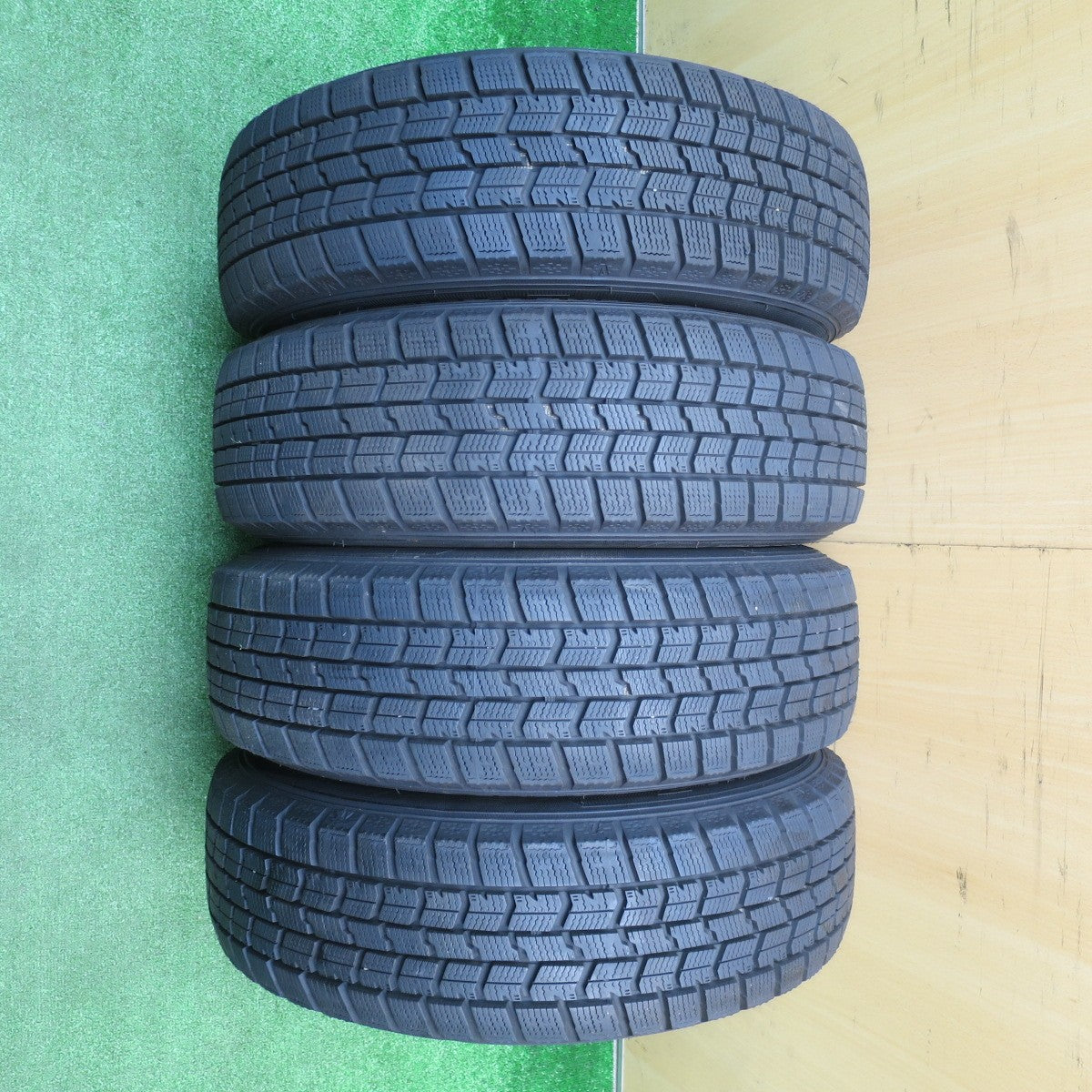 バリ溝!24年!キレイ!ほぼ10分★スタッドレス 165/65R14 グッドイヤー アイスナビ7 ravrion RS01 ラブリオン 14インチ ソリオ ハスラー 等 PCD100/4H★5110705NJス