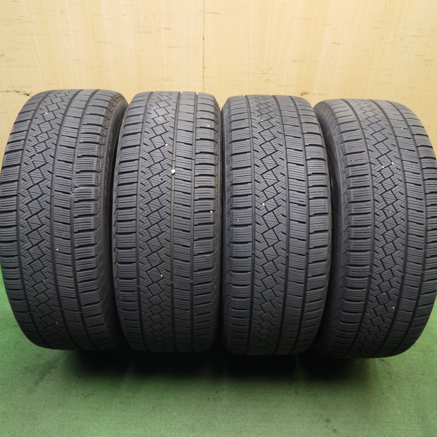 4本価格!22年★BMW 等 MAK BAVIERA FF 225/45R18 スタッドレス ピレリ アイスゼロ アシンメトリコ バビエラ 18インチ PCD112/5H★5091603Hス