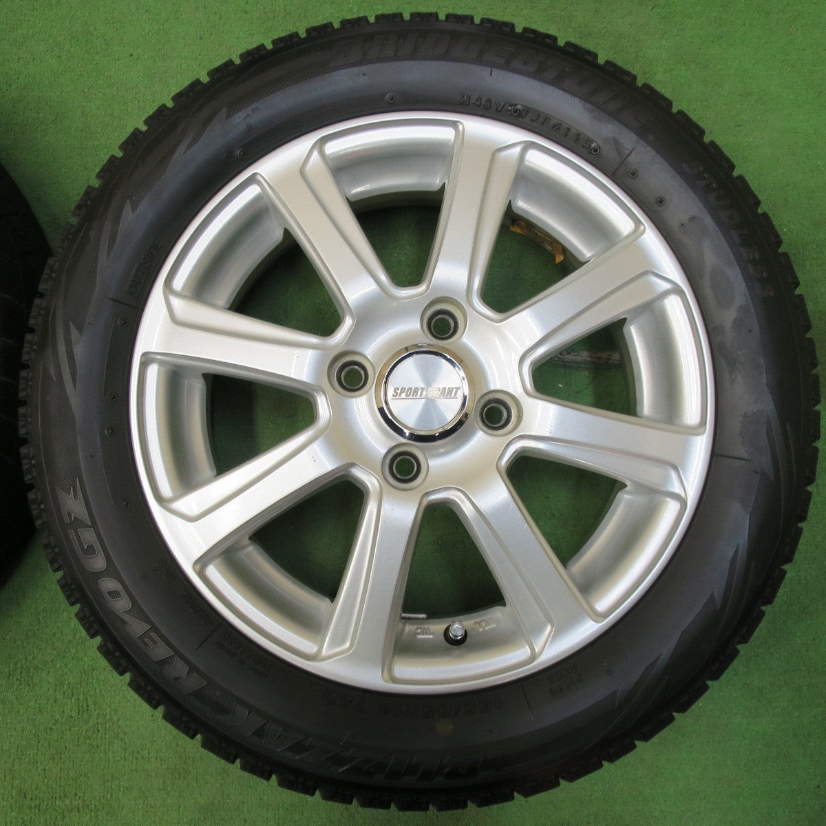 バリ溝!9分★スタッドレス 155/65R14 ブリヂストン ブリザック RERVO GZ SPORTGRAHT 14インチ PCD100/4H★5011606イス