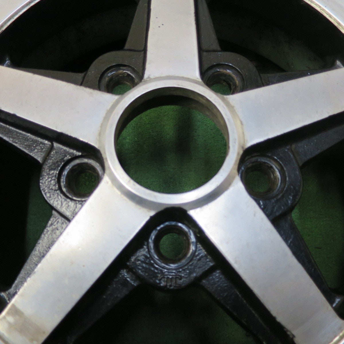 超バリ溝!ほぼ10分★旧車 WORK Equip 195/70R14 スタッドレス ブリヂストン ブリザック VRX2 ワーク エクイップ 14インチ PCD114.3/5H★4101604イス