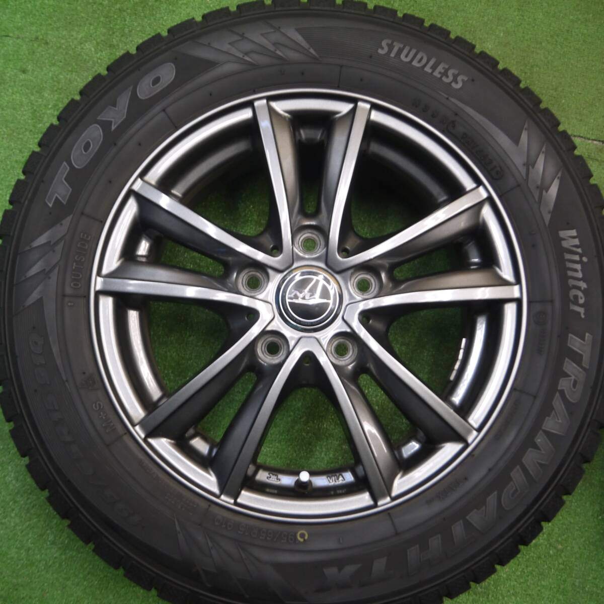 バリ溝!21年!キレイ!9分★スタッドレス 195/65R15 トーヨー ウインター トランパス TX NIRVANA NV ニルバーナ ニルヴァーナ 15インチ PCD114.3/5H★4122505Hス