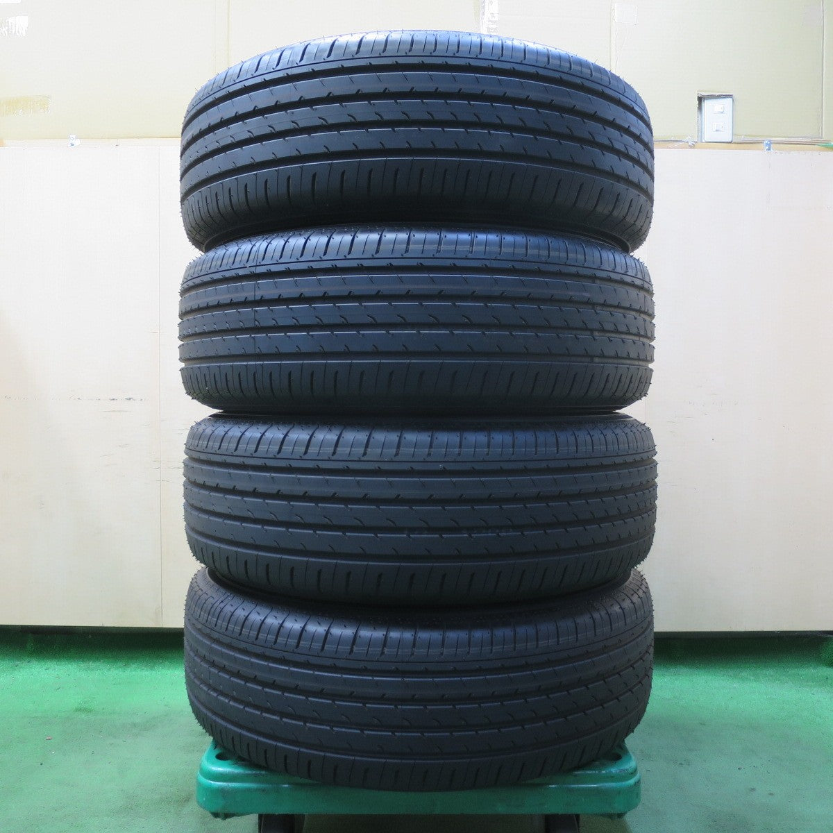 新車外し!25年★トヨタ 40系 アルファード 純正 225/65R17 ヨコハマ アドバン V03 17インチ PCD120/5H★5062402イノ