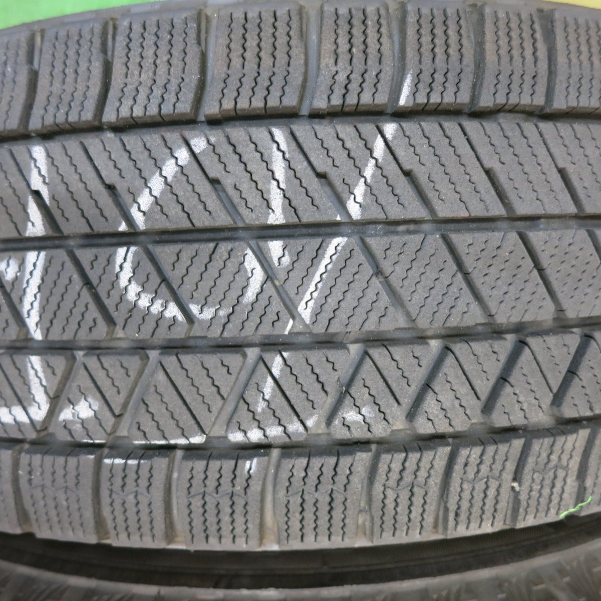 バリ溝!21年!キレイ!9分★スタッドレス 185/65R15 ブリヂストン ブリザック VRX3 LAMBDA LA STRADA ラムダ ラ ストラーダ 15インチ PCD100/4H★5051401TNス
