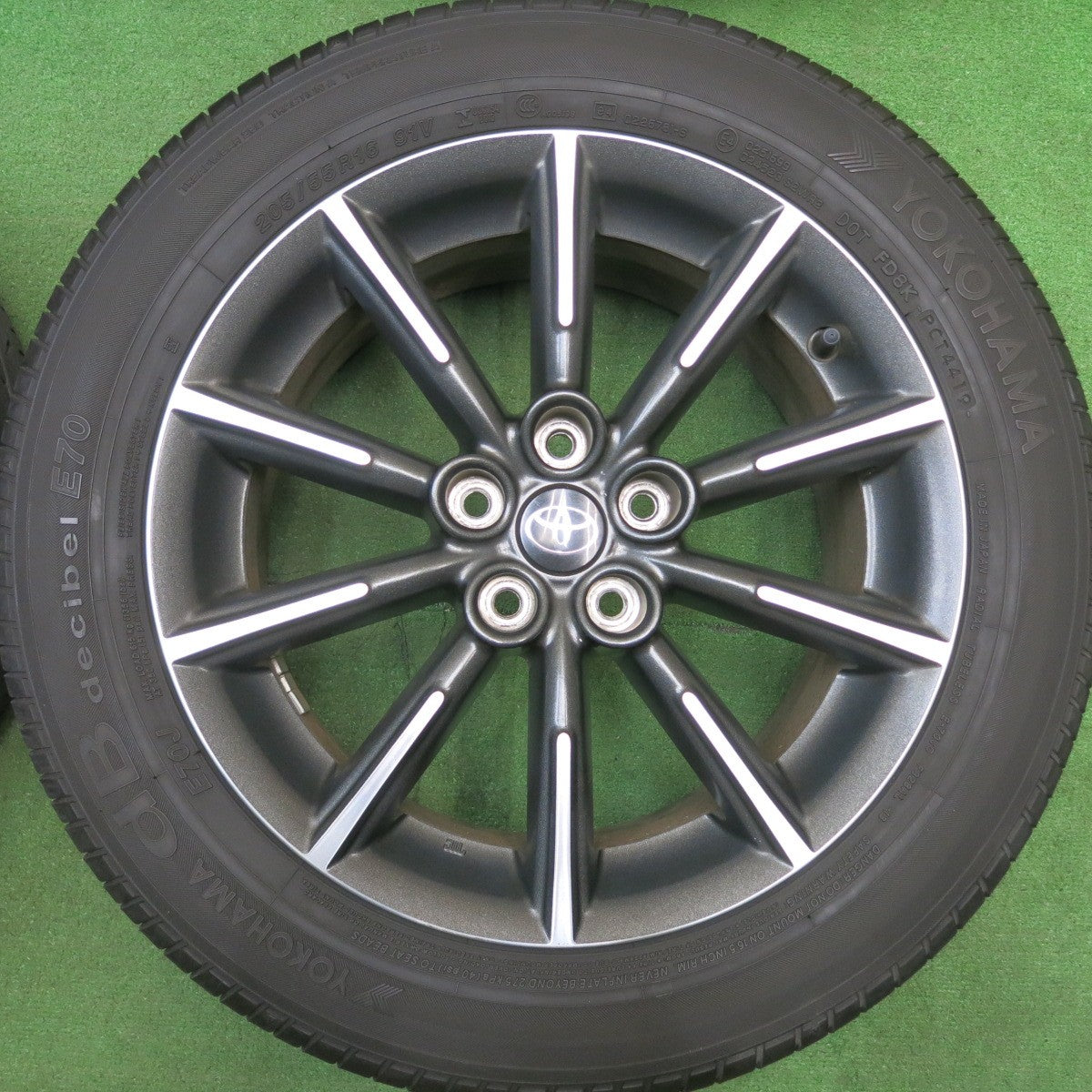 キレイ★トヨタ ZN6 86 スバル BRZ 純正 205/55R16 ヨコハマ dB デシベル E70 E70J 16インチ PCD100/5H★5042716HAノ