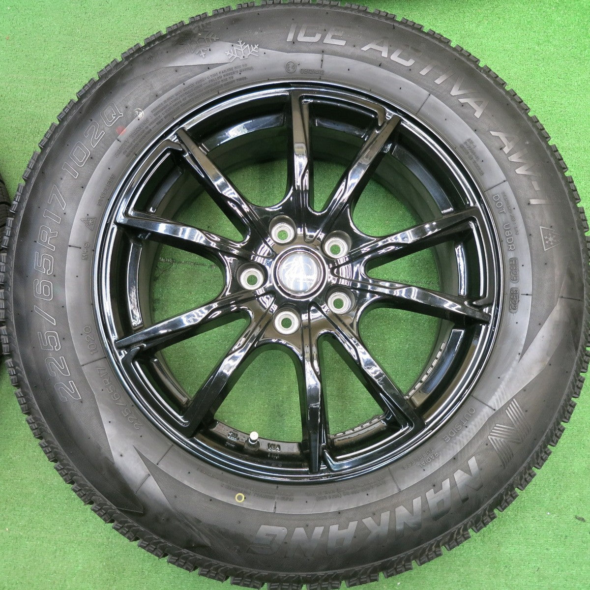 バリ溝!22年!ほぼ10分★スタッドレス 225/65R17 ナンカン アイスアクティバ AW-1 Verthandi ヴェルサンディ ヴェルザンディ 17インチ PCD114.3/5H★5051108HAス