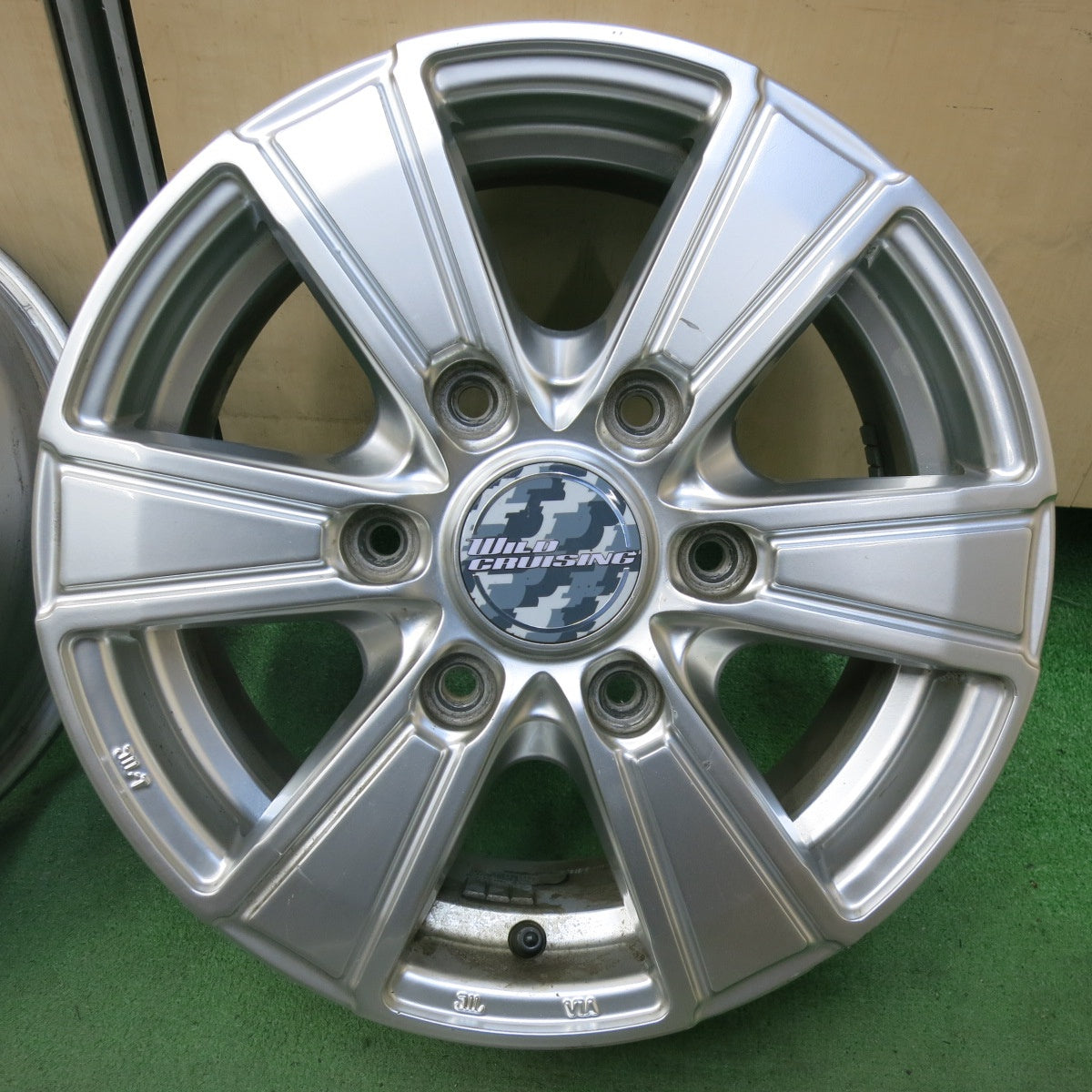 4本価格★WILD CRUISING 15インチ ホイール ワイルド クルージング 15×5.5J PCD139.7/6H★5062409SYホ