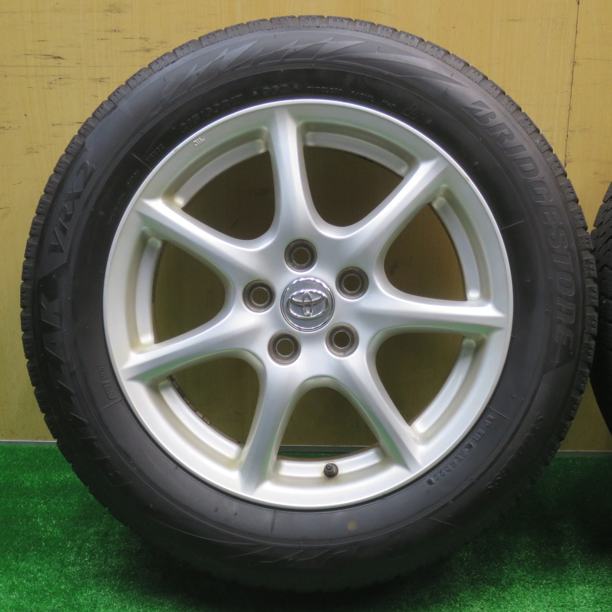 4本価格!22年★トヨタ 50系 エスティマ 純正 215/60R17 スタッドレス ブリヂストン ブリザック VRX2 17インチ PCD114.3/5H★5101603NJス