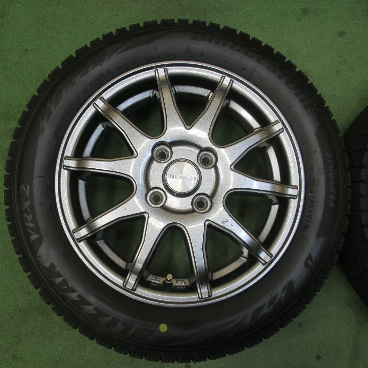 バリ溝!23年!キレイ!ほぼ10分★スタッドレス 155/65R14 ブリヂストン ブリザック VRX2 Humanline S-15 ヒューマンライン 14インチ PCD100/4H★6013111イス