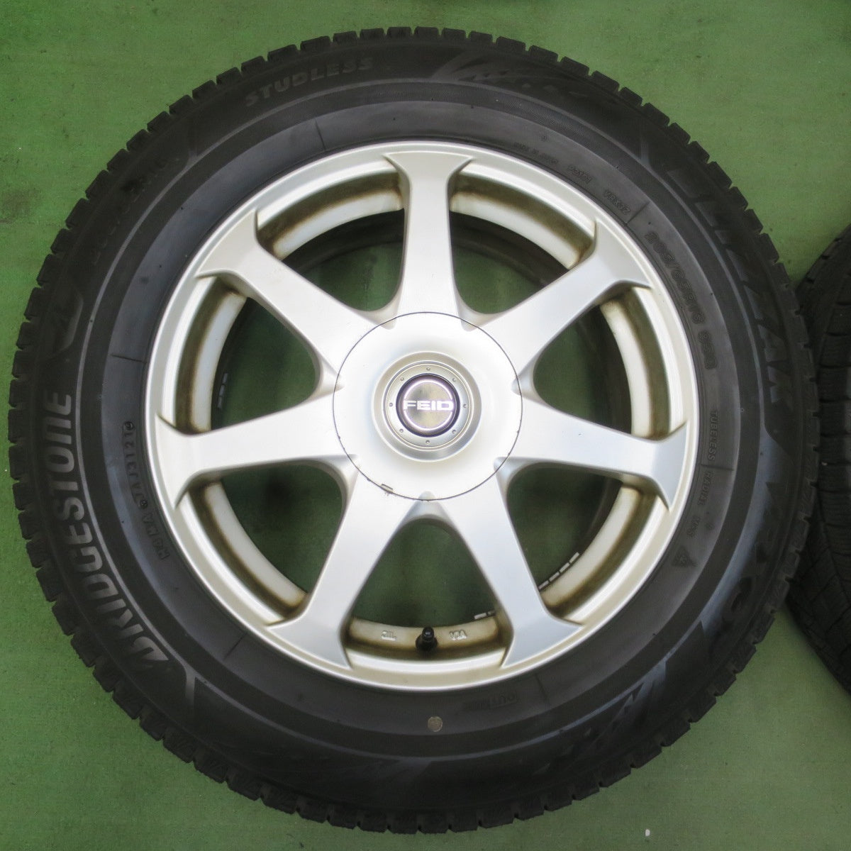 バリ溝!21年!9分★スタッドレス 205/65R16 ブリヂストン ブリザック VRX3 FEID フェイド 16インチ PCD100 114.3/5H マルチ★5103015イス