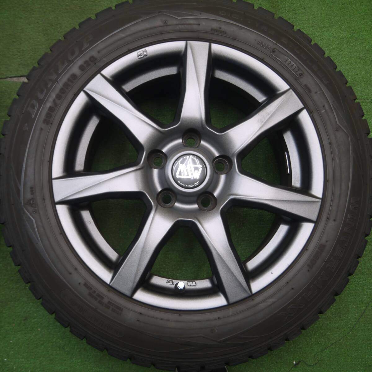 バリ溝!キレイ!8.5分★BMW 等 MSW 77 O・Z 205/60R16 スタッドレス ダンロップ ウインターマックス WM01 16インチ OZ PCD112/5H★5022809Hス