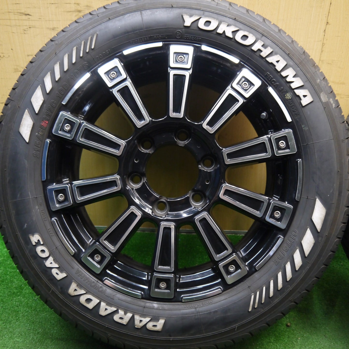 バリ溝!24年!9.5分★Lehrmeister MOST 215/60R17C 109/107S ヨコハマ PARADA PA03 ホワイトレター 17インチ レアマイスター モウスト PCD139.7/6H★5041410Hノ