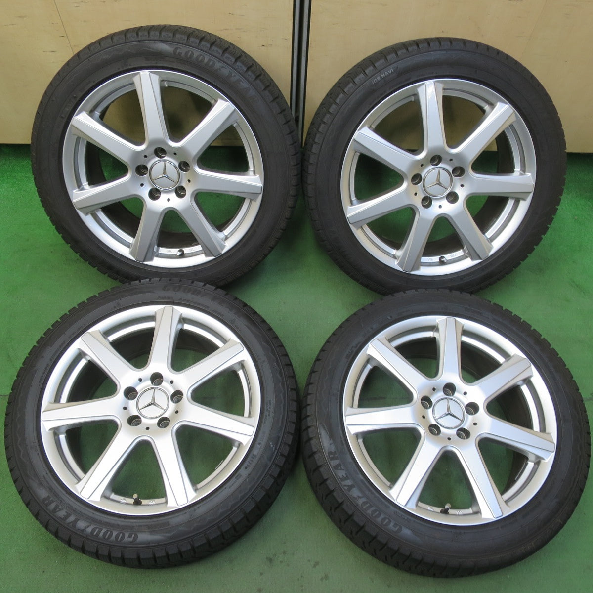 バリ溝!21年!9.5分★ベンツ 等 245/45R18 スタッドレス グッドイヤー アイスナビ8 社外 アルミ 18インチ PCD112/5H★5090613イス