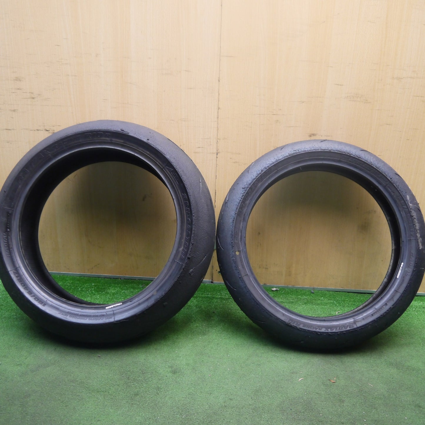 前後2本セット★バイク タイヤ 120/600R17 180/640R17 ブリヂストン バトラックス レーシング R10 17インチ レース CBR600RR 等★5092209Hノタ