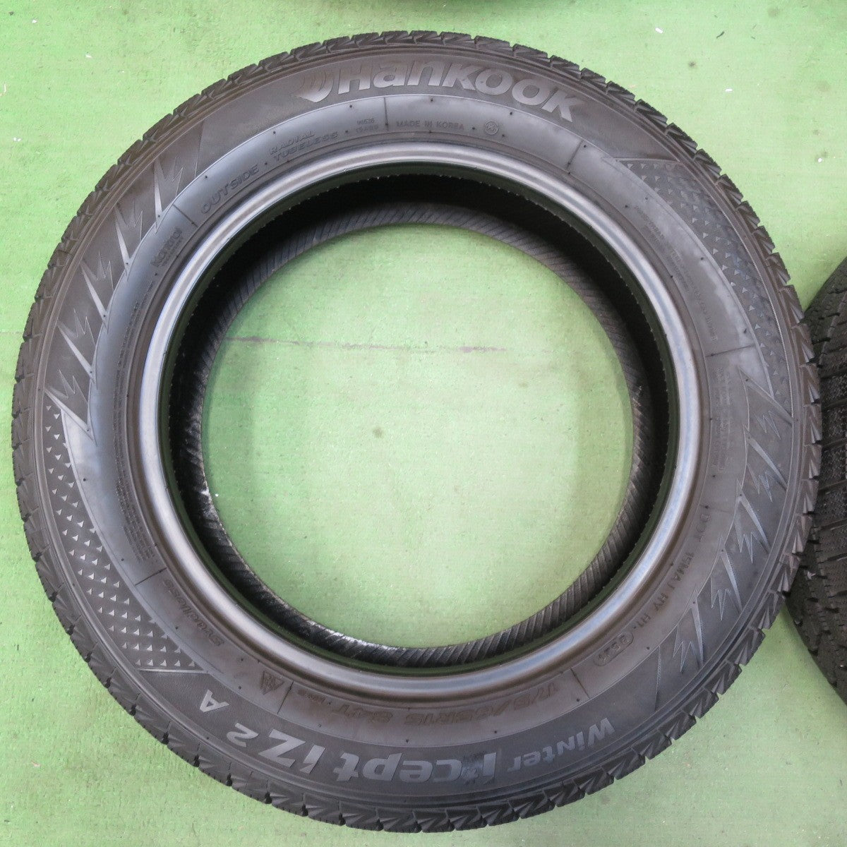 バリ溝!21年!9.5分★スタッドレス 175/65R15 ハンコック ウインター アイセプト IZ2A 15インチ ヤリス アクア スイフト フィット 等★5063009イスタ