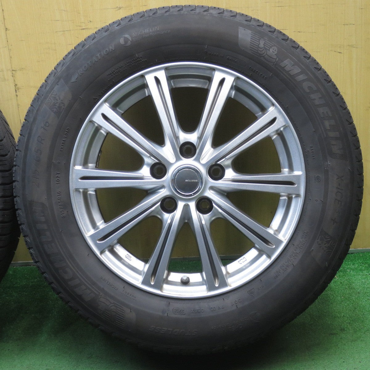 キレイ★スタッドレス 215/65R16 ミシュラン X-ICE3+ MiLLOUS ミルアス 16インチ PCD114.3/5H★5072705NJス