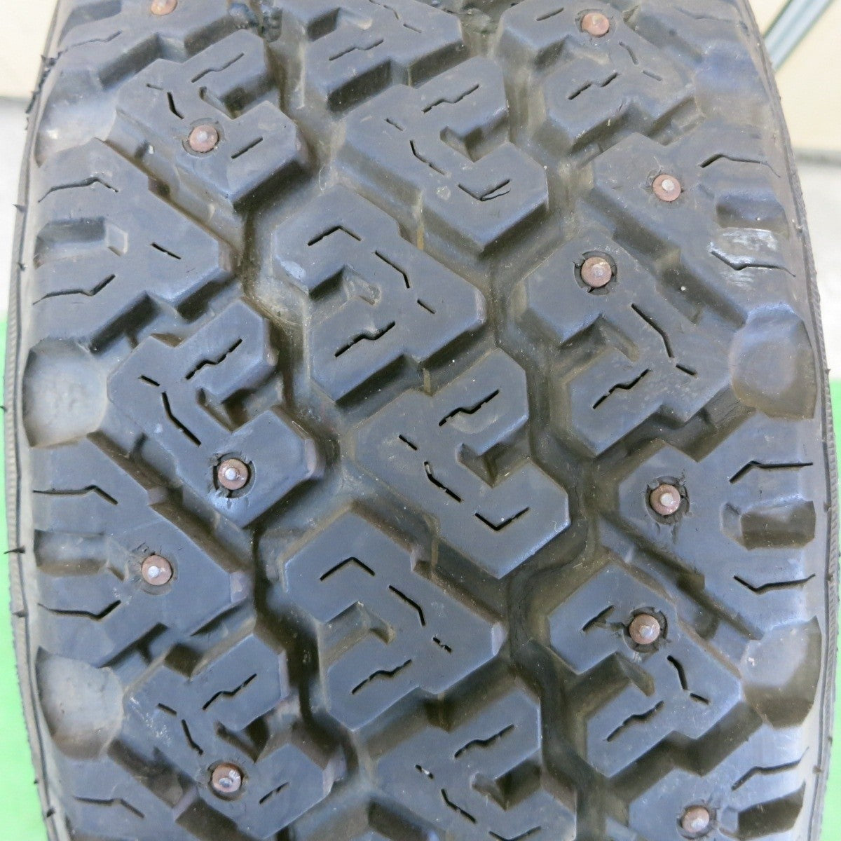 レア!希少★205/60R15 DRAG 902 ピンスパイク タイヤ ブリヂストン ウインター ラジアル WT-01 PCD114.3/5H★4090701ナス
