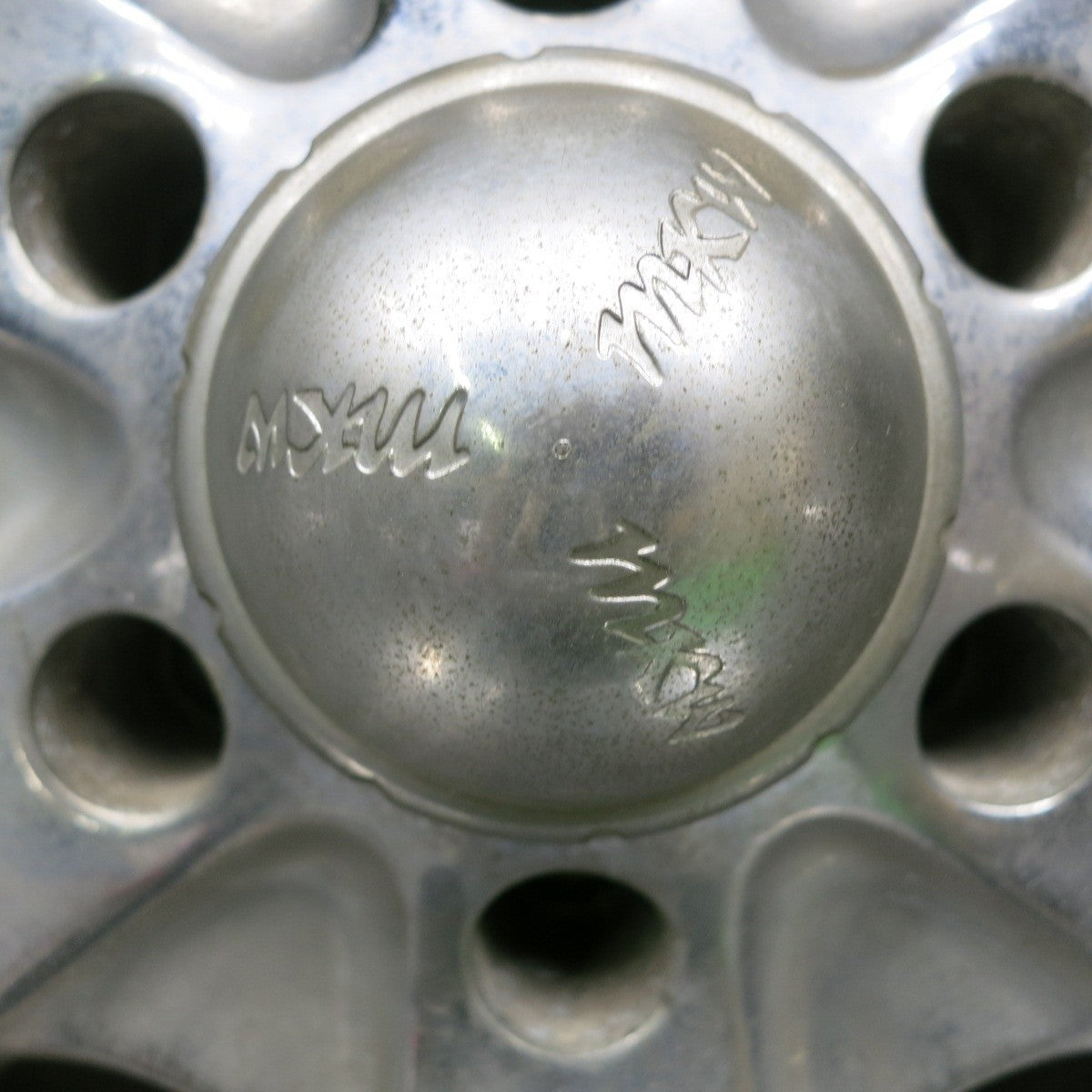 4本価格★MKW M-19 285/60R18 ブリヂストン デューラー H/T 684Ⅱ ミシュラン LATITUDE TOUR HP PCD139.7/6H★4073005HAノ