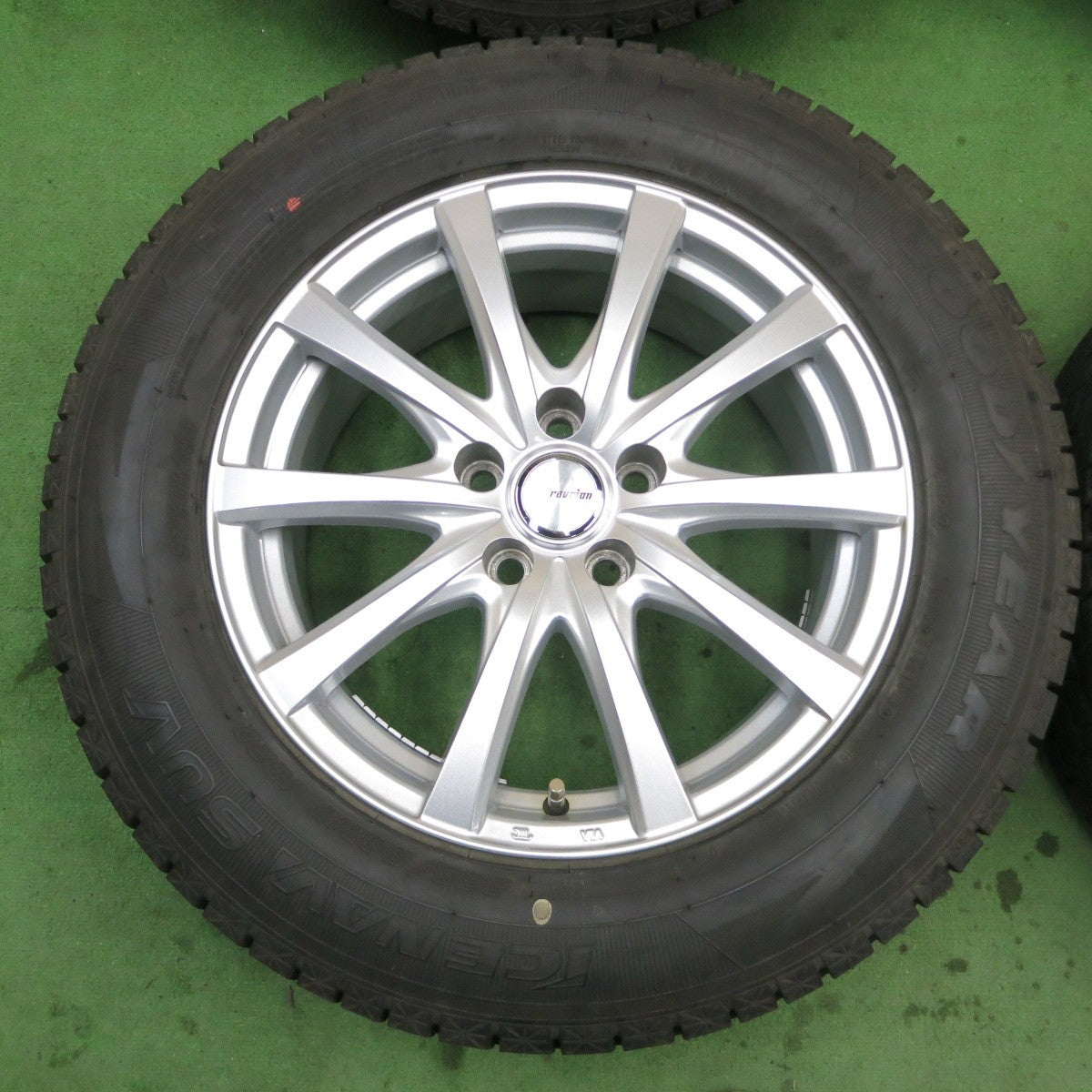 バリ溝!22年!キレイ!9.5分以上★スタッドレス 225/65R17 グッドイヤー アイスナビ SUV ravrion RS01 ラブリオン 17インチ PCD114.3/5H★5050204ナス
