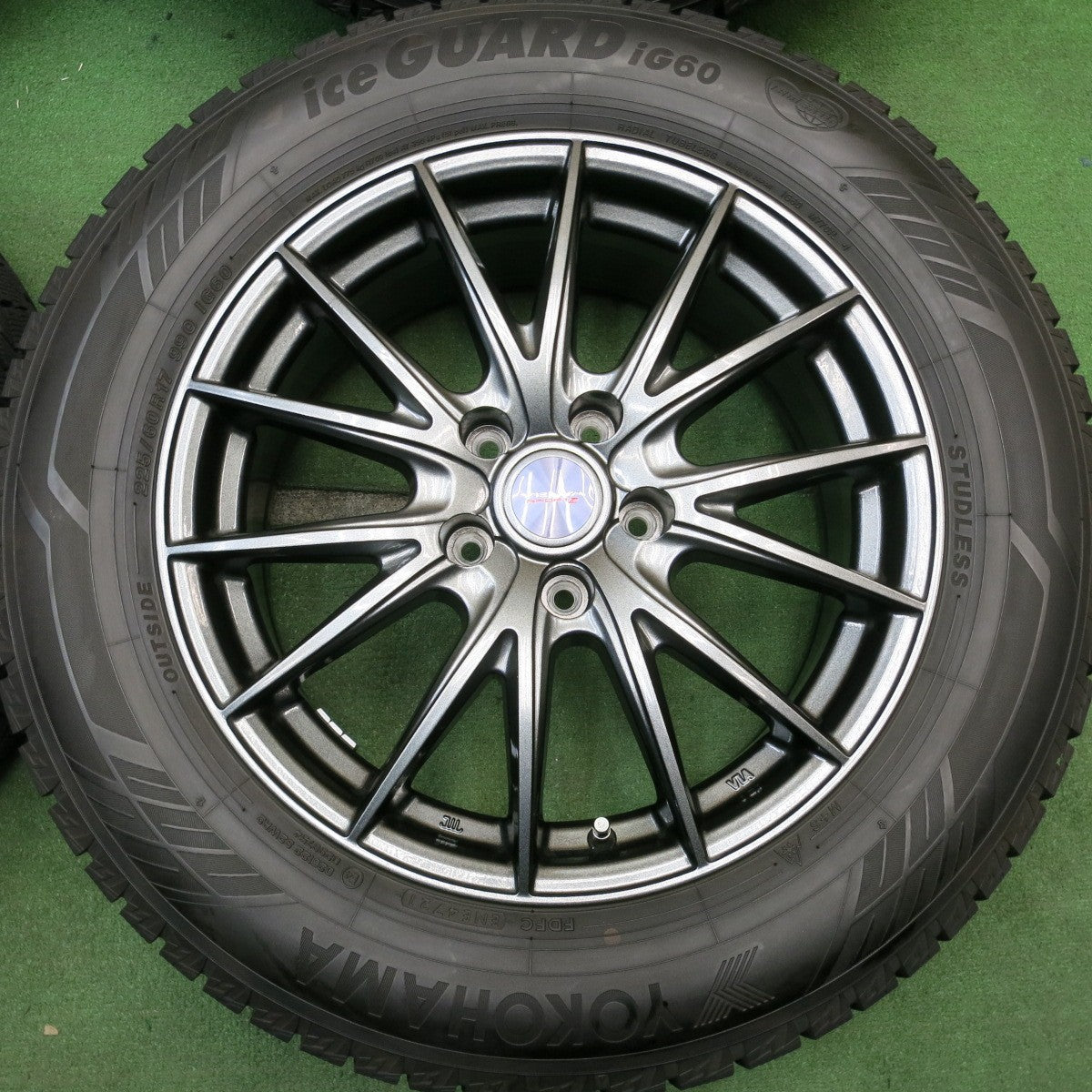 バリ溝!21年!キレイ!9.5分以上★スタッドレス 225/60R17 ヨコハマ アイスガード iG60 VELVA SPORTZ ヴェルヴァ 17インチ PCD114.3/5H★5050706AKス