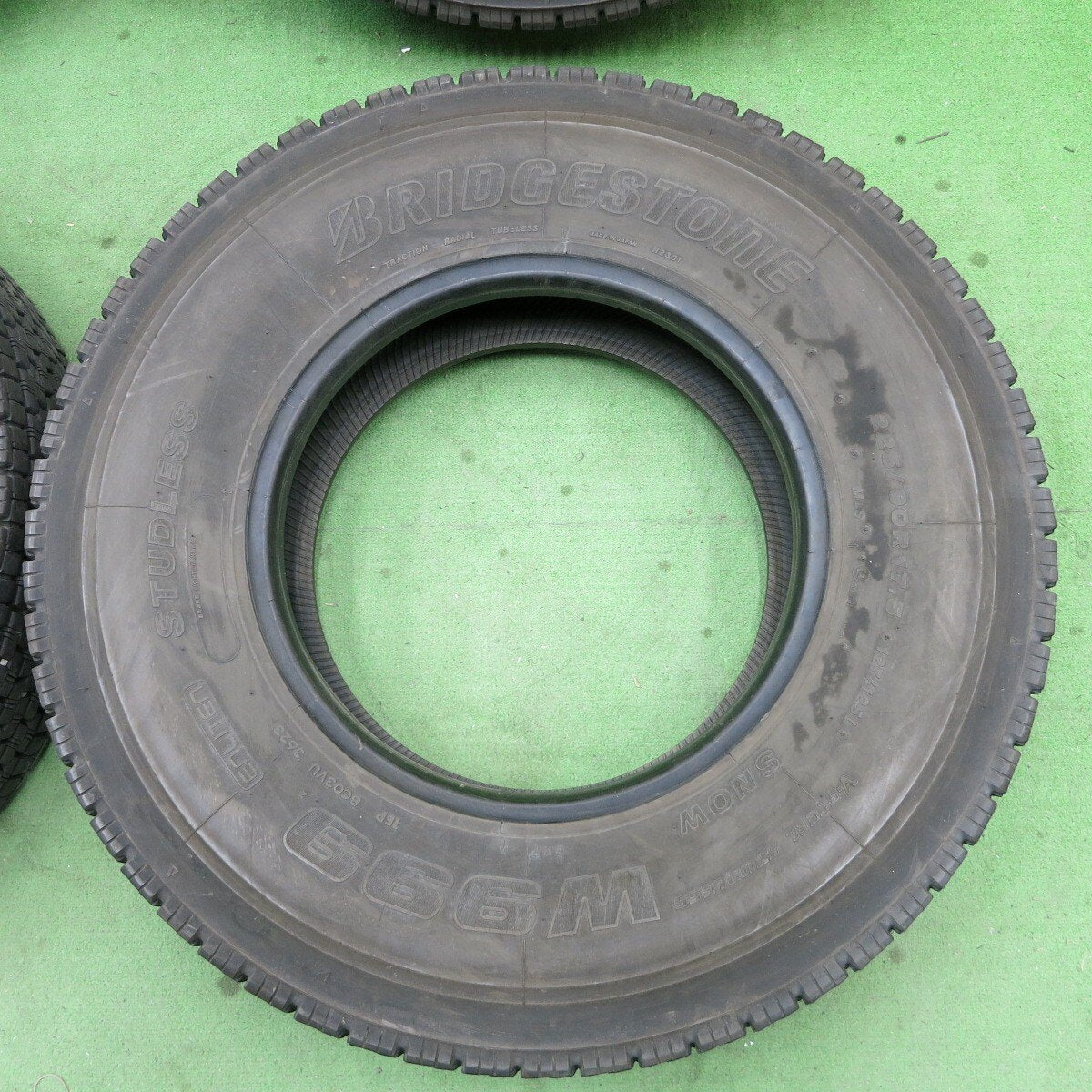 4本価格!23年★トラック タイヤ 225/90R17.5 127/125L スタッドレス ブリヂストン W999 17.5インチ★5031905ナスタ