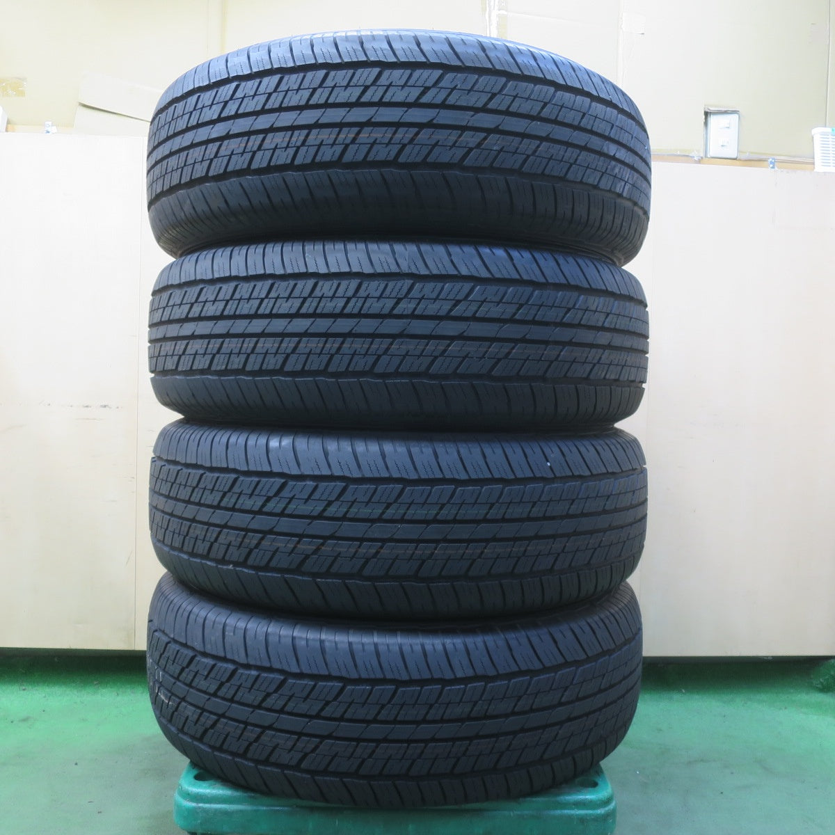 新車外し！25年☆265/65R18 ダンロップ AT23 グラントレック タイヤ 18