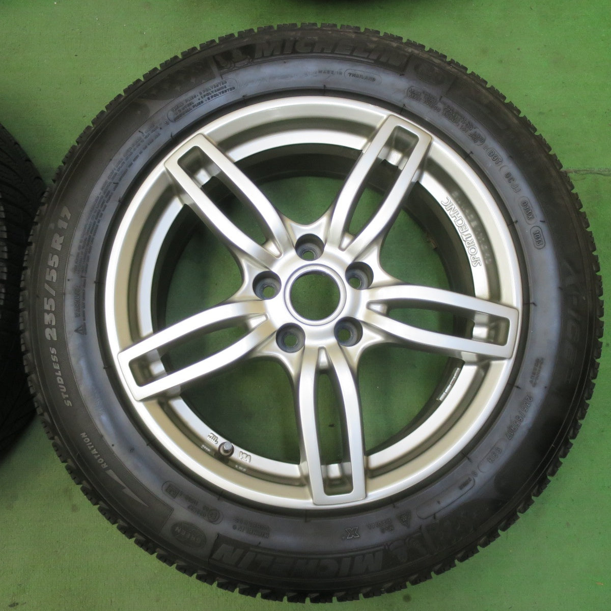 4本価格★ワーゲン 等 SPORTECHNIC 235/55R17 スタッドレス ミシュラン X-ICE XI3 スポーツテクニック 17インチ PCD112/5H★5070604イス