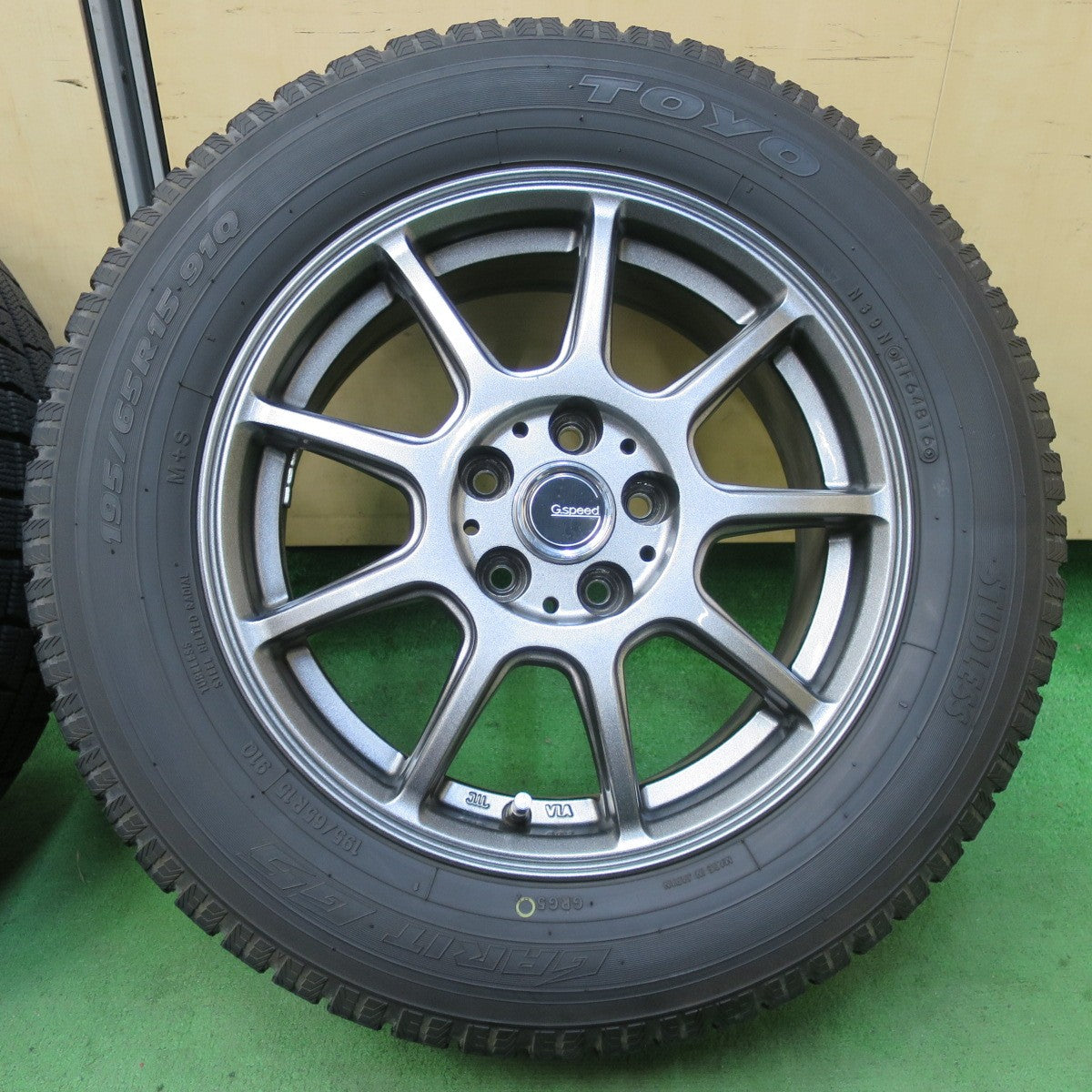 バリ溝!キレイ!9分★プリウス 等 195/65R15 スタッドレス トーヨー ガリット G5 G.Speed Gスピード 15インチ PCD100/5H★5051011イス