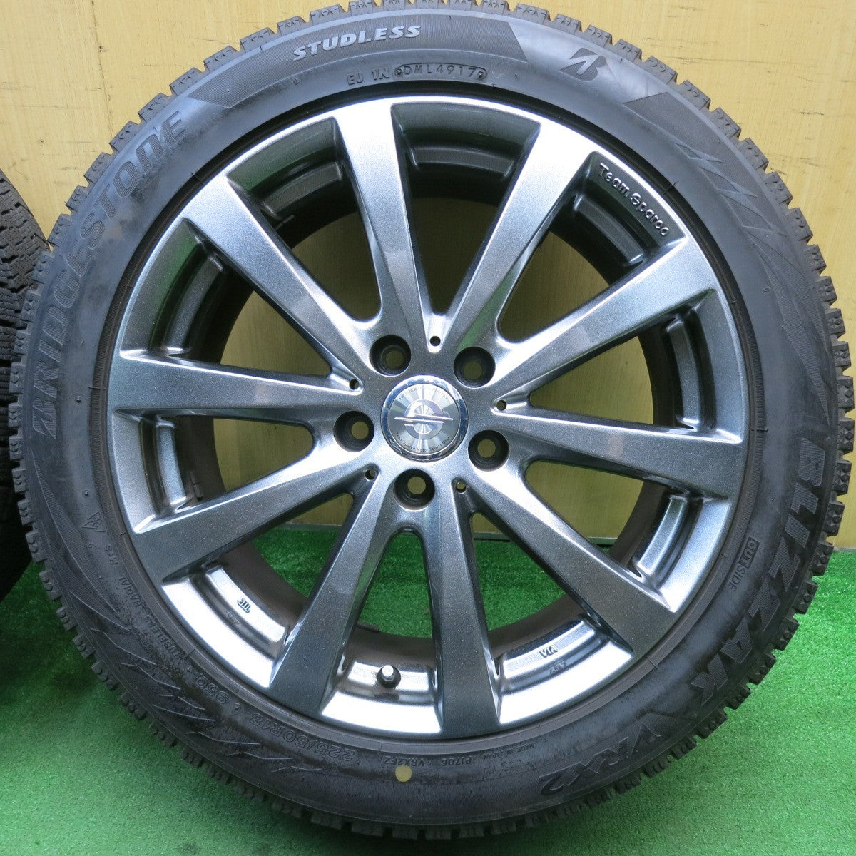 バリ溝!キレイ!9分★BMW 等 225/50R18 スタッドレス ブリヂストン ブリザック VRX2 Team Sparco チームスパルコ 18インチ PCD112/5H★5051408TNス