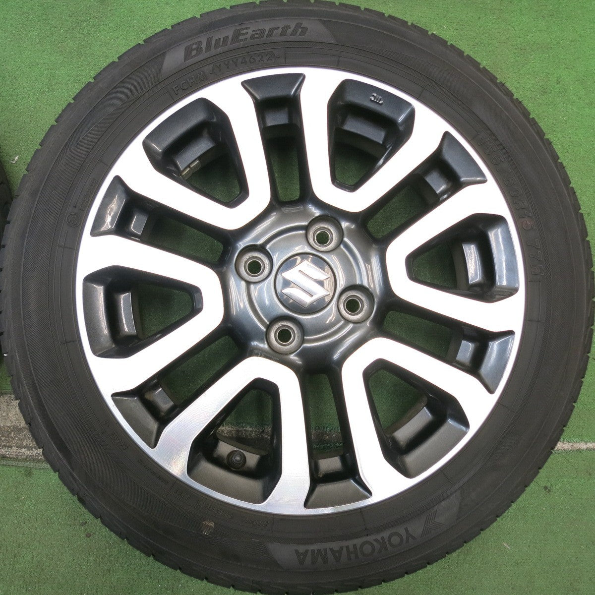 バリ溝!22年!8.5分★スズキ ハスラー 純正 165/60R15 ヨコハマ ブルーアース AE01 15インチ PCD100/4H★5083101HAノ