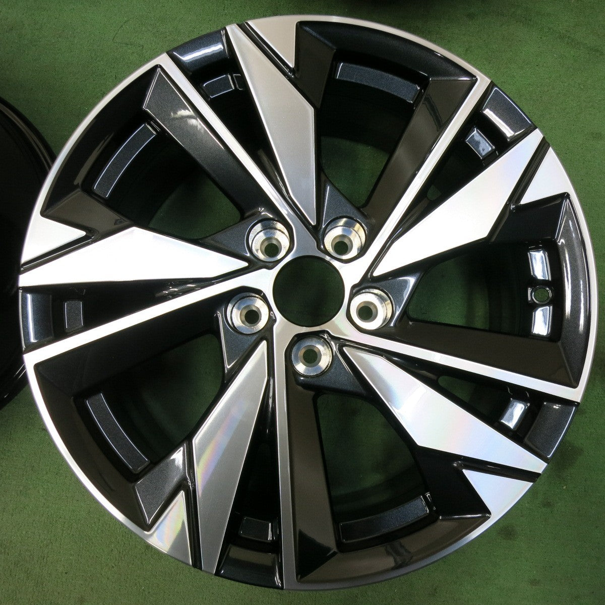 未使用★プジョー 308 アリュール 純正 ホイール 17インチ 17×7.5J PCD108/5H★5031401SYホ